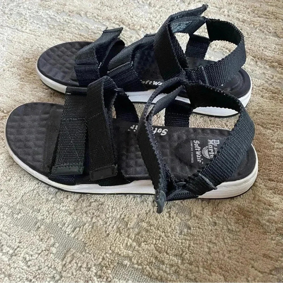 Dr. Martens Unisex Fusion 3 Maldon Strap Sandals SoftWair Strappy Black White - Picture 2 of 8